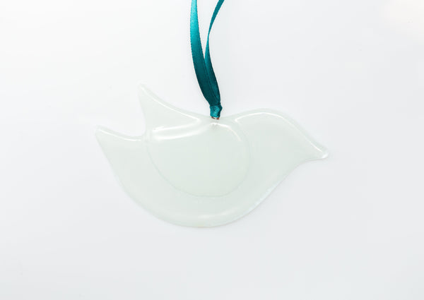 Mīlīgs balts stikla putns